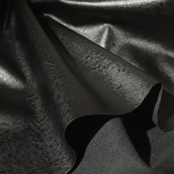 Высококачественная черная матовая искусственная кожа PU Тканевый материал для одежды Шорты Трикотажная подкладка из спандекса 10