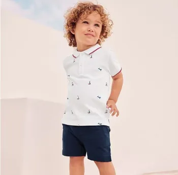 Летняя европейская и американская детская рубашка поло с короткими рукавами и отворотом 2023 + шорты, комплект из двух предметов 11