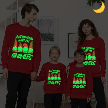 Семейные футболки в рождественском стиле, светящиеся, висящие вместе с семейной толстовкой My Gnomies