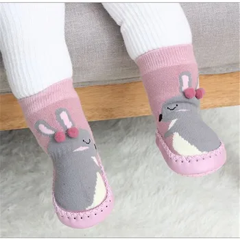 Домашние носки для малышей, носки для новорожденных, зимние толстые махровые хлопчатобумажные носки для девочек с резиновой подошвой, забавные носки с животными для младенцев 6